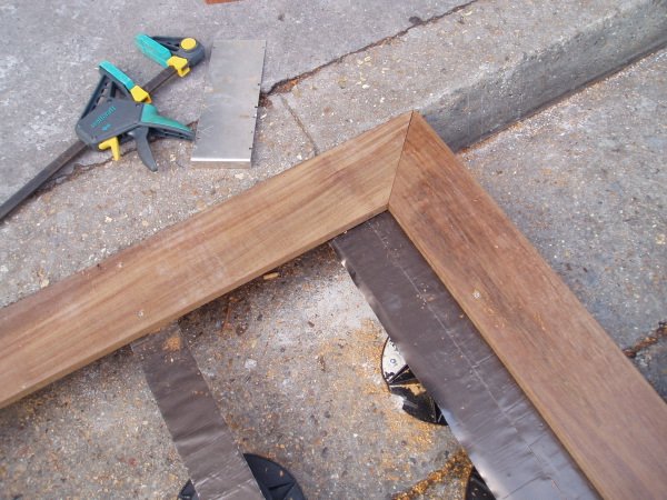 Photo du détail de l'angle de la terrasse