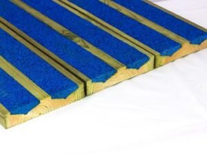 Lame de Terrasse en Pin traité avec Antidérapant souple Aquadeck, Bleu