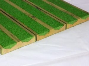 Lame de Terrasse en Pin traité avec Antidérapant souple Aquadeck, Vert