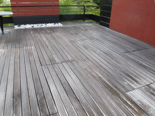Lames de terrasse grisées