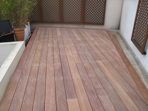 Terrasse en bois sur étancheité et solins
