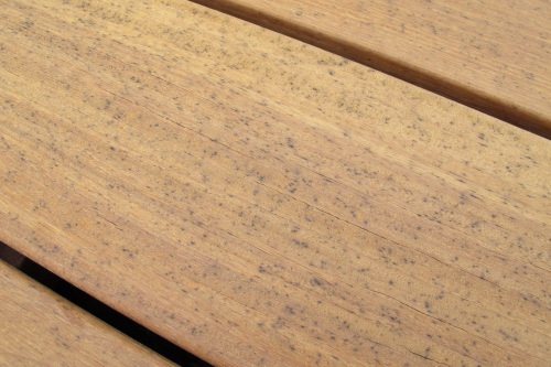 Détails des taches qui se propagent