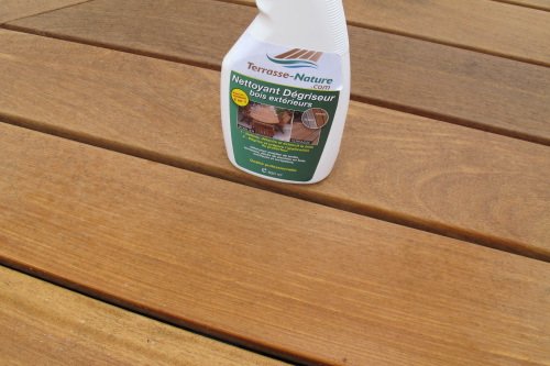 Efficace pour nettoyer la terrasse