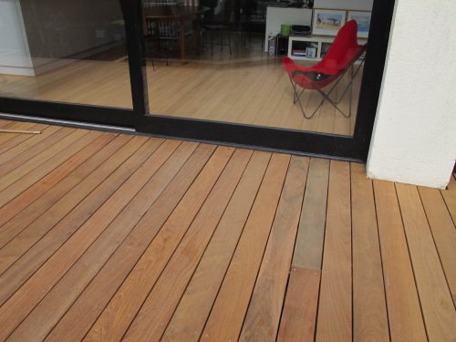 Vue des lames alignées avec le parquet