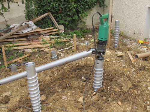 Photo de vis de fondations