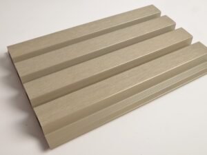 Lame de bardage composite à claire voie XtraClad Couleur Antique